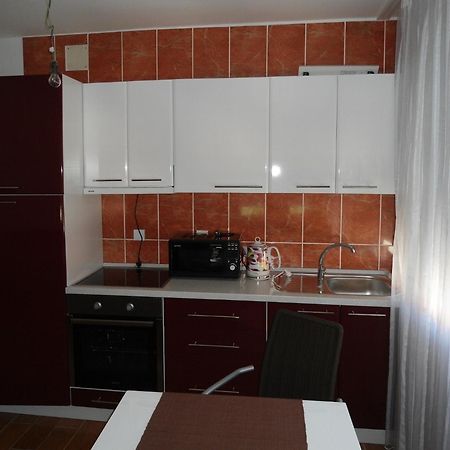 Lazar Apartments Petrovac Exterior photo