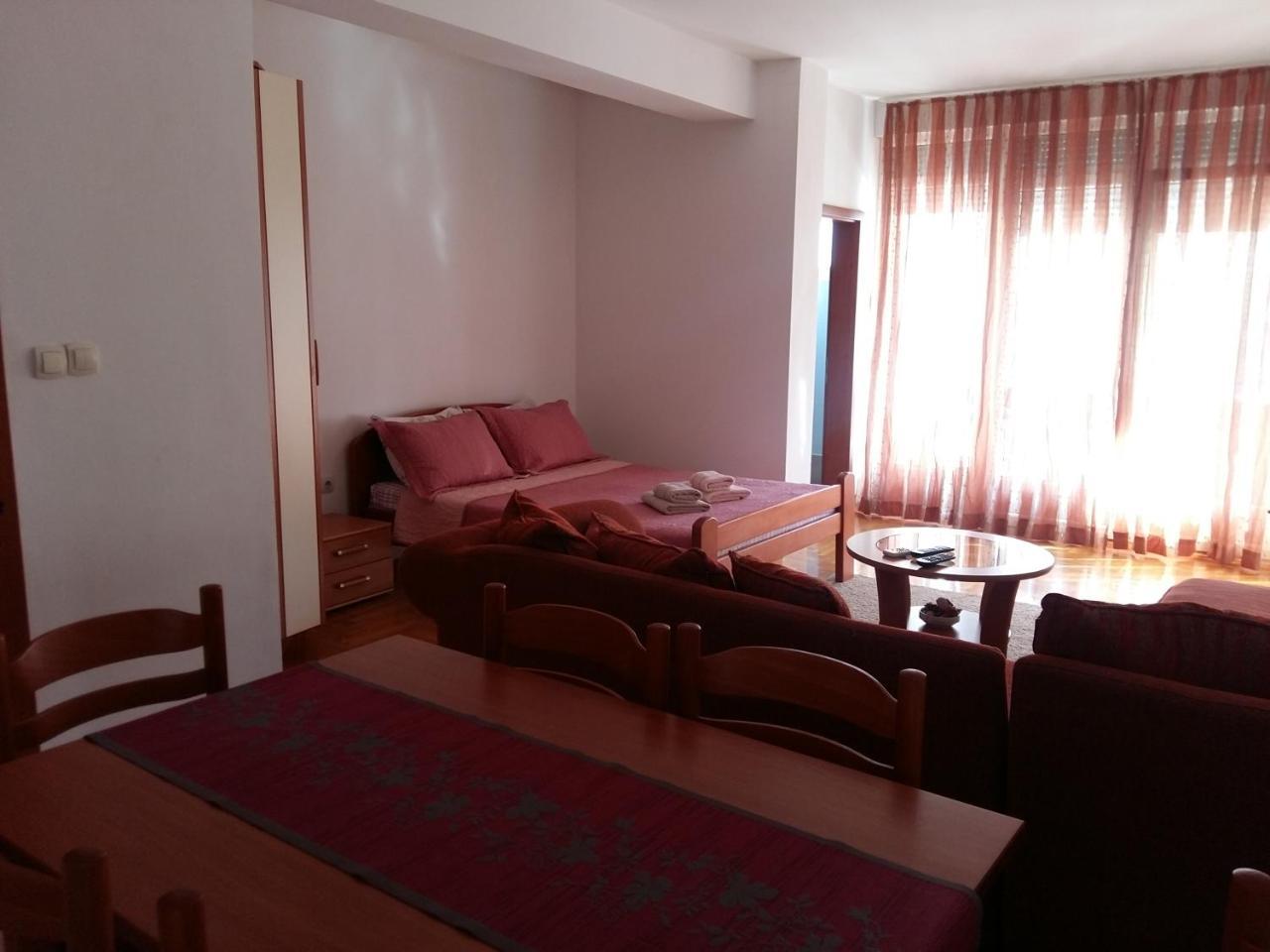 Lazar Apartments Petrovac Exterior photo